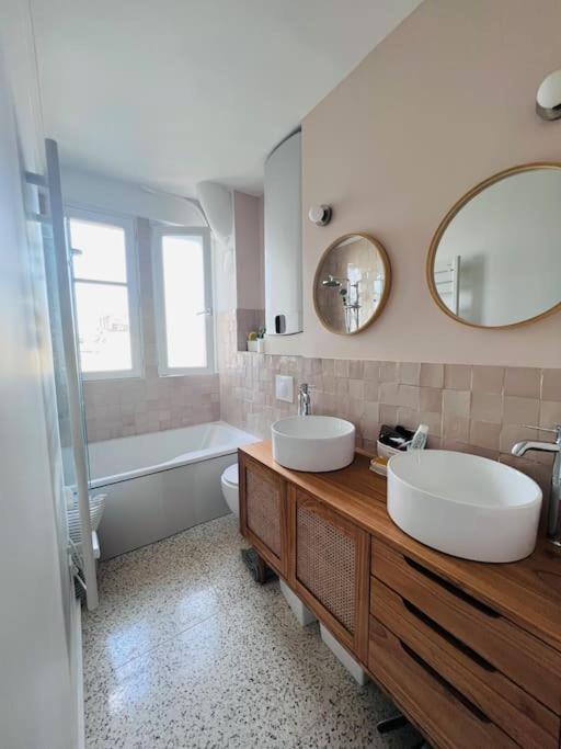 Cosy Batignolles Parigi